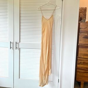 Vegan Silk Slip Dress 💗 The White Raven: Champagne S 🥂